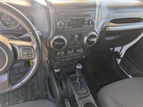 Used 2018 Jeep Wrangler Sport w/ Quick Order Package 24W image 32