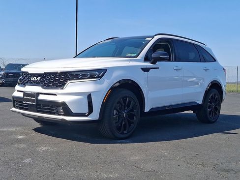 Certified 2023 Kia Sorento SX AWD/4WD image 3