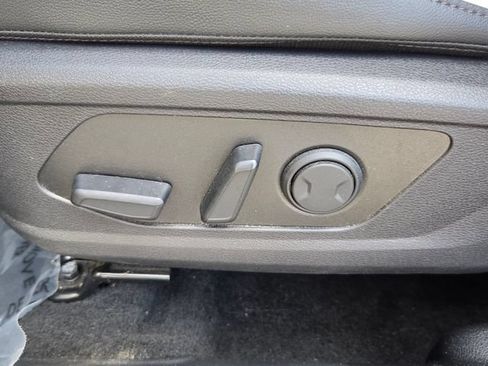 Used 2024 Kia Sportage EX FWD image 12