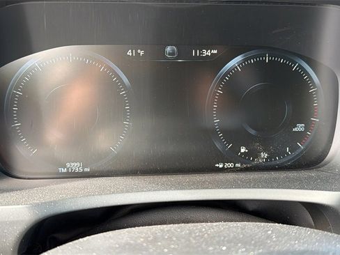 Used 2016 Volvo XC90 T6 Momentum w/ Momentum Plus Package image 12