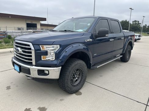 Used 2016 Ford F150 XLT w/ Equipment Group 302A Luxury AWD/4WD image 18