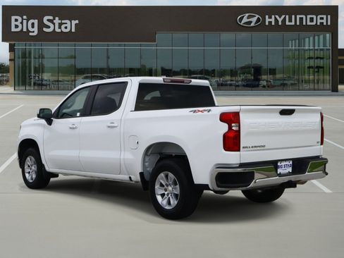 Used 2025 Chevrolet Silverado 1500 LT AWD/4WD image 3