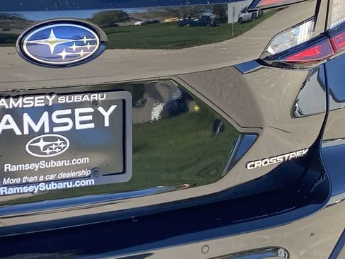 Used 2025 Subaru Crosstrek 2.5i Limited w/ Crosstrek Mirror Package image 11