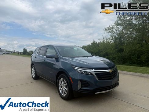 Used 2024 Chevrolet Equinox LT FWD image 1