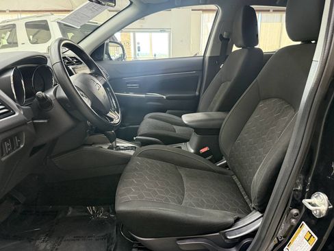 Used 2021 Mitsubishi Outlander Sport SE AWD/4WD image 9