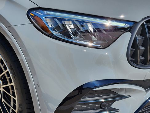 New 2026 Mercedes-Benz GLC 43 AMG 4MATIC image 7