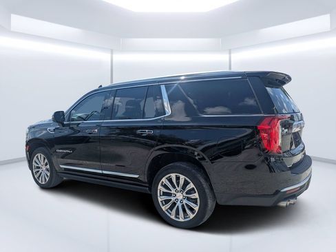 Used 2021 GMC Yukon Denali w/ Denali Premium Package AWD/4WD image 5