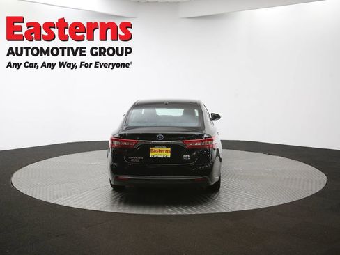 Used 2018 Toyota Avalon Limited image 36