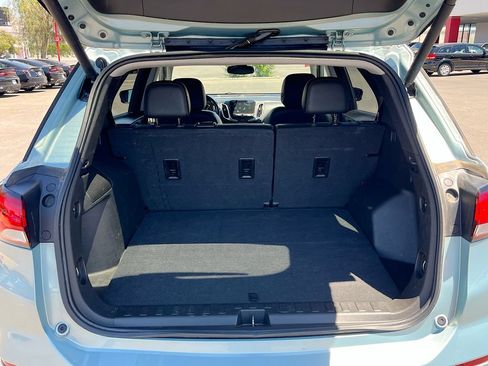 Used 2022 Chevrolet Equinox Premier FWD image 23