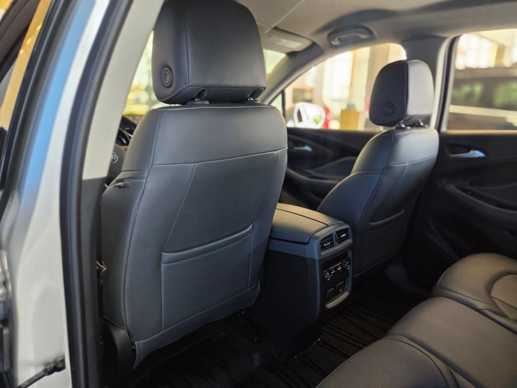 Used 2019 Buick Envision Essence FWD image 19