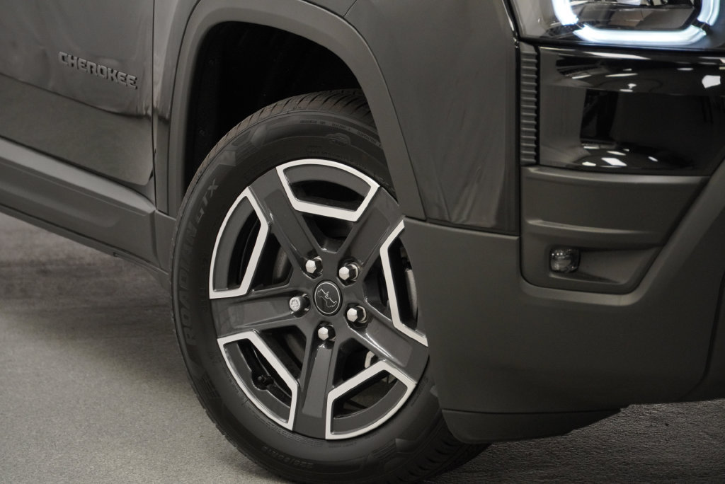 New 2026 Jeep Cherokee Laredo AWD/4WD image 8