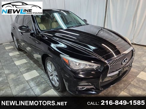 Used 2015 INFINITI Q50 Premium w/ Navigation Package AWD/4WD image 1