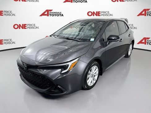 Certified 2026 Toyota Corolla SE FWD image 4