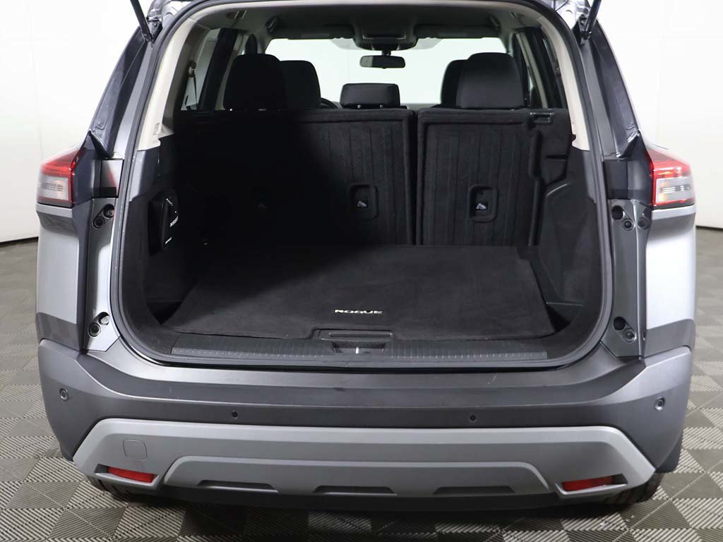 Used 2023 Nissan Rogue S AWD/4WD image 12