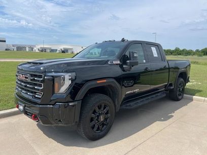 Used 2025 GMC Sierra 2500 AT4 w/ Technology Package