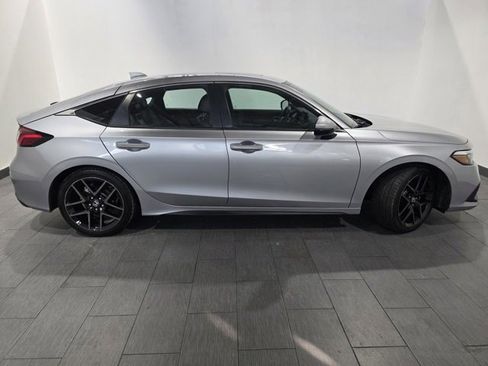 Used 2023 Honda Civic Sport Touring image 6