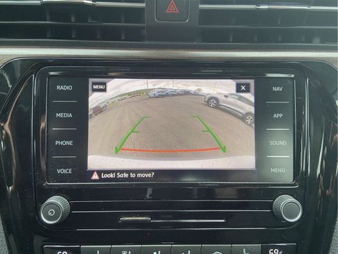 Used 2020 Volkswagen Passat 2.0T SEL FWD image 24