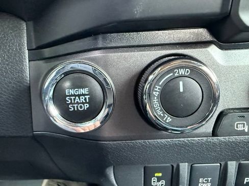 Used 2023 Toyota Tacoma TRD Off-Road w/ Advanced Technology Package AWD/4WD image 23