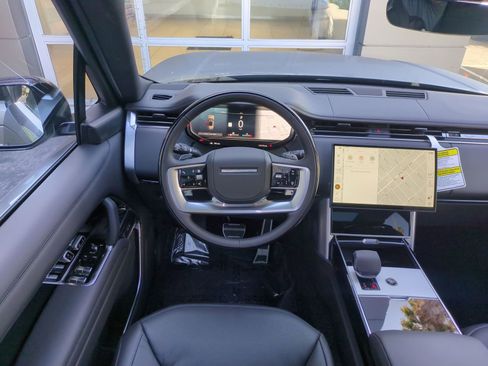 New 2026 Land Rover Range Rover SE image 27