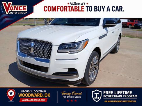 Used 2024 Lincoln Navigator Reserve AWD/4WD image 1