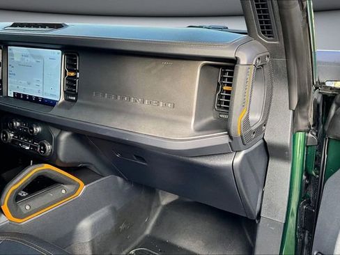 Used 2024 Ford Bronco Badlands image 25