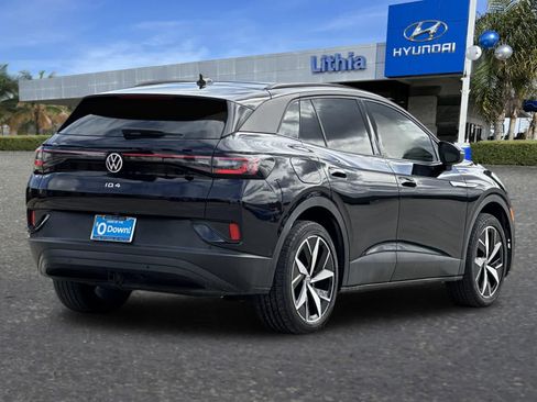 Used 2023 Volkswagen ID.4 Pro S image 3