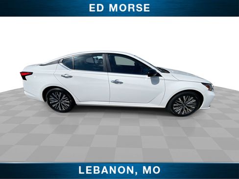 Used 2025 Nissan Altima 2.5 SV FWD image 9