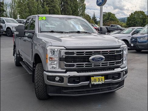Certified 2024 Ford F350 XLT AWD/4WD image 3
