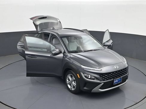 Certified 2023 Hyundai Kona SEL w/ Convenience Package AWD/4WD image 29