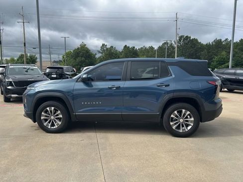 Used 2025 Chevrolet Equinox LT w/ Safety and Technology Package FWD image 6