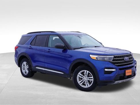 Certified 2022 Ford Explorer XLT w/ Equipment Group 202A image 1