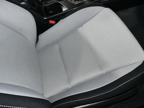 Used 2017 Toyota RAV4 XLE image 14