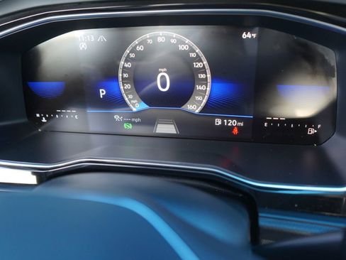 Used 2024 Volkswagen Jetta SE image 31