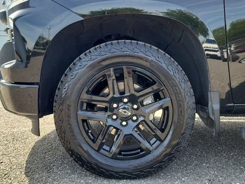 Certified 2022 Chevrolet Silverado 1500 RST w/ Z71 Off-Road Package AWD/4WD image 6