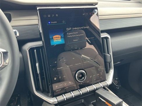 New 2025 GMC Acadia Elevation image 15