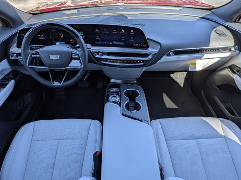 New 2026 Cadillac Lyriq Sport image 13