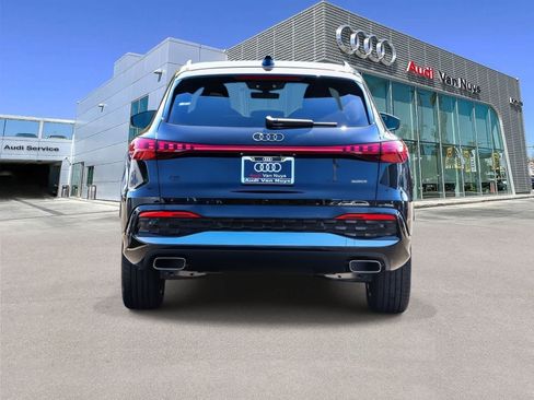Used 2025 Audi Q5 Premium w/ Premium Plus AWD/4WD image 3