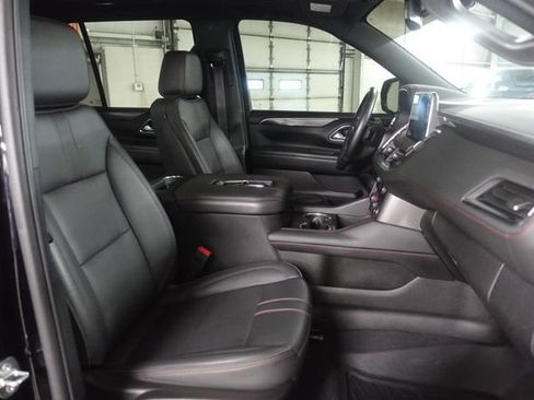 Used 2023 Chevrolet Tahoe RST w/ Luxury Package AWD/4WD image 32