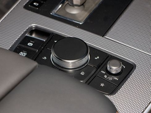 New 2025 MAZDA CX-70 Plug-In Hybrid w/ Premium Plus image 27