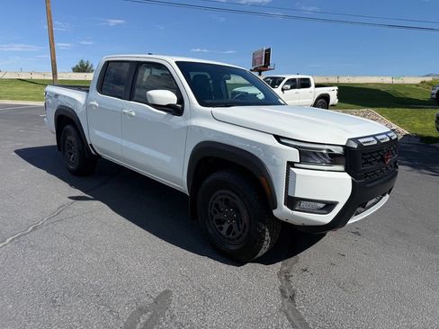 Used 2025 Nissan Frontier PRO-4X AWD/4WD image 1