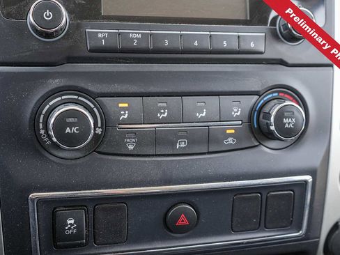 Used 2017 Nissan Titan SV RWD image 20