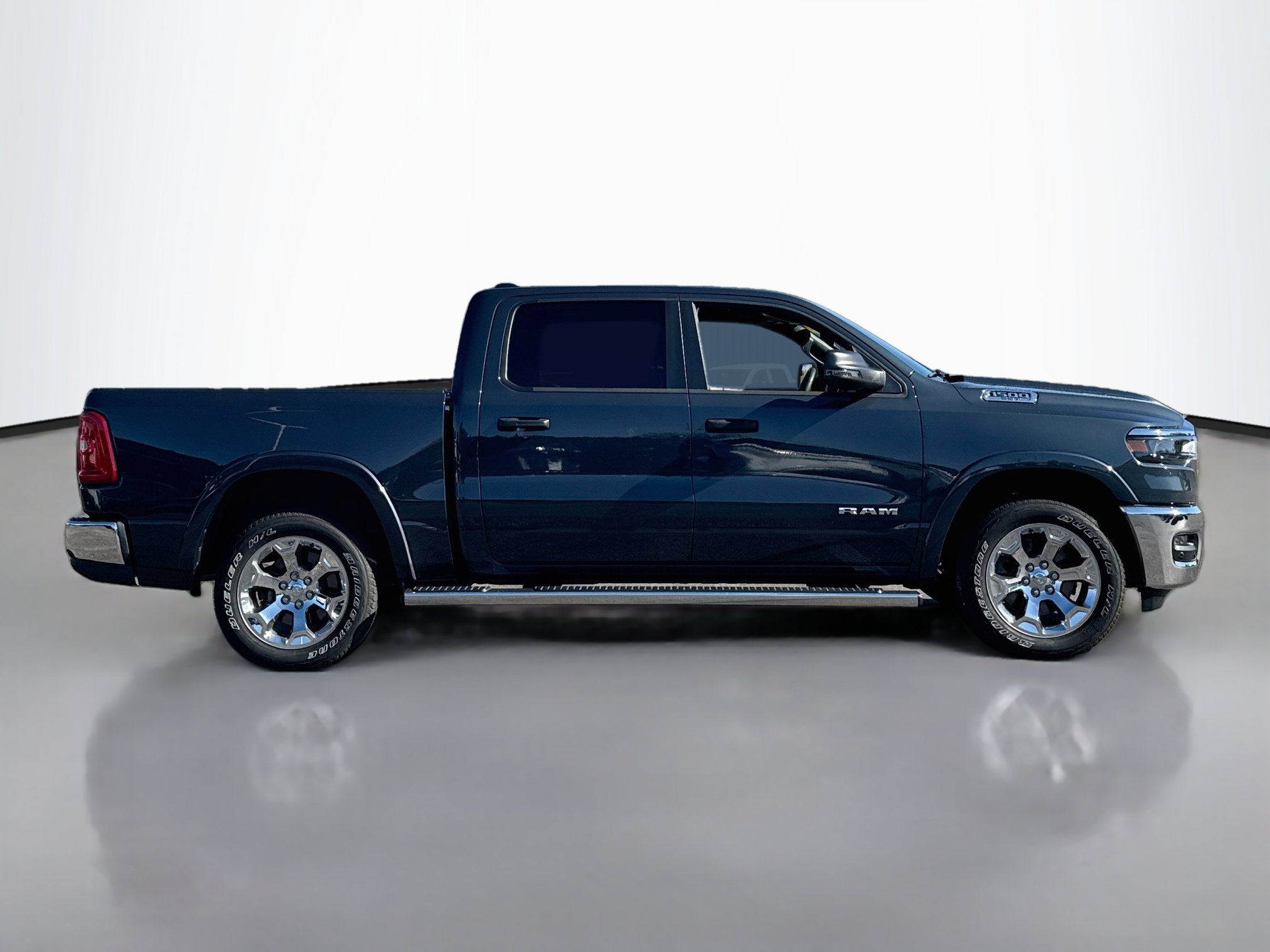 Used 2025 RAM 1500 Big Horn AWD/4WD image 8