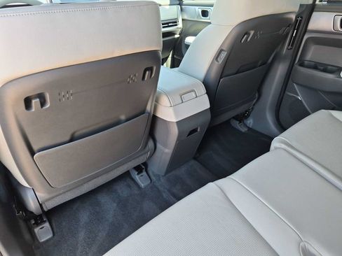 Certified 2025 Hyundai Santa Fe Limited FWD image 18