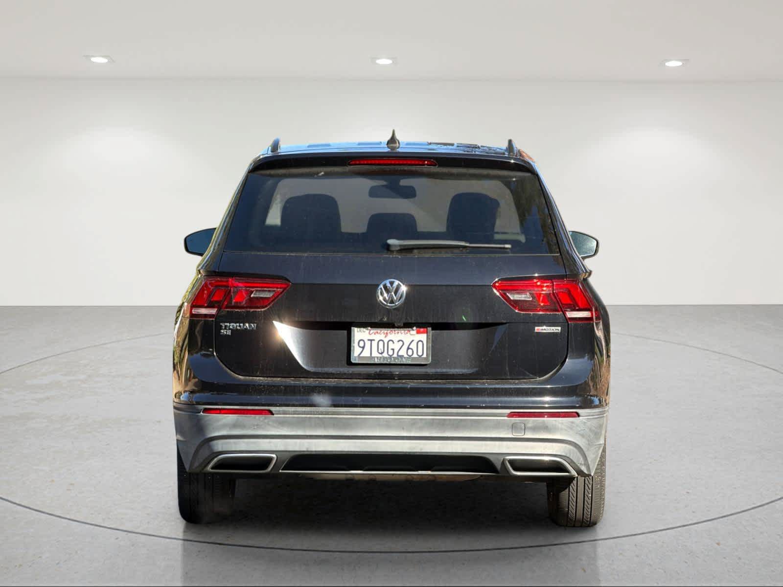 Used 2019 Volkswagen Tiguan SE w/ Panoramic Sunroof Package AWD/4WD image 3