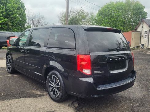 Used 2017 Dodge Grand Caravan SE FWD image 6