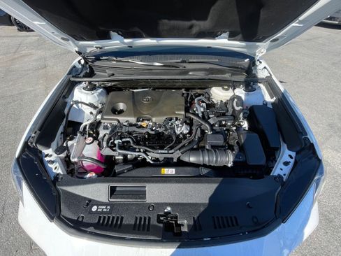 Used 2025 Toyota Camry LE image 32