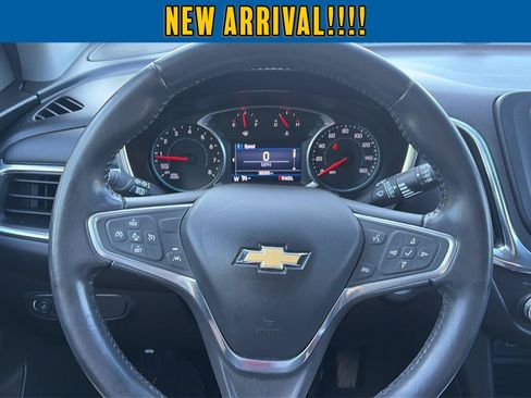 Used 2022 Chevrolet Equinox LT AWD/4WD image 13