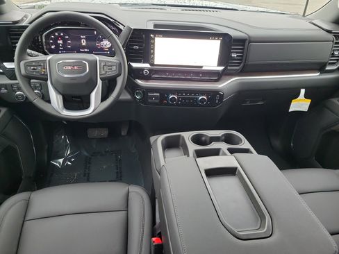 New 2026 GMC Sierra 2500 SLT AWD/4WD image 3