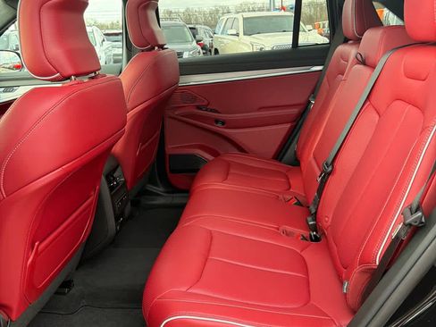 Used 2024 Jeep Wagoneer Launch Edition AWD/4WD image 12