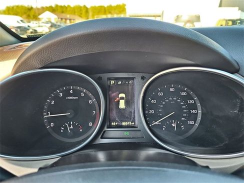 Used 2017 Hyundai Santa Fe Sport image 22